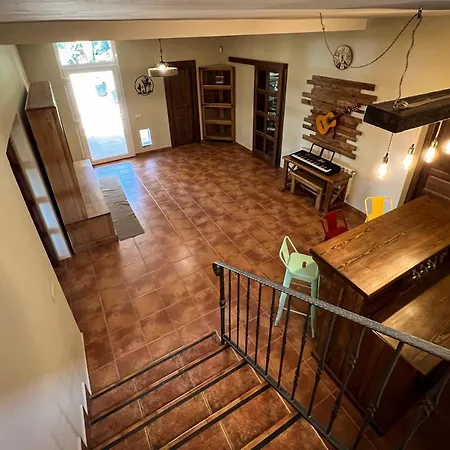 Villa La Encina Guapa Casa Rural 20,000m2 De Intimidad