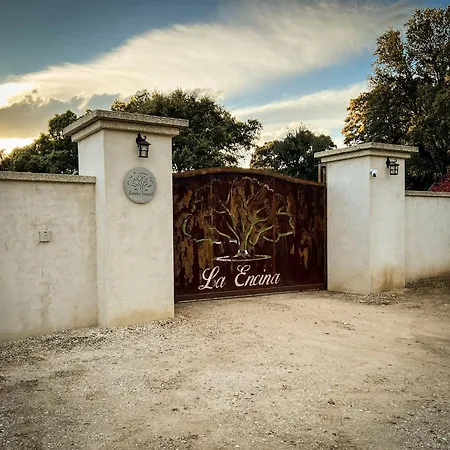 La Encina Guapa Casa Rural 20,000m2 De Intimidad Villa