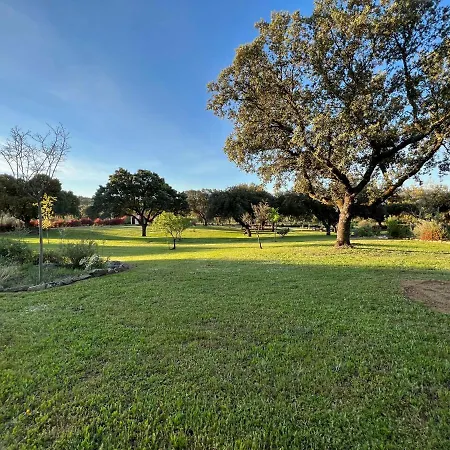 La Encina Guapa Casa Rural 20,000m2 De Intimidad La Iglesuela