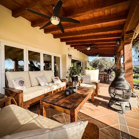 Villa La Encina Guapa Casa Rural 20,000m2 De Intimidad